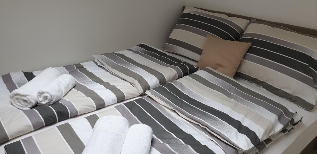 איזולה White Apartment מראה חיצוני תמונה