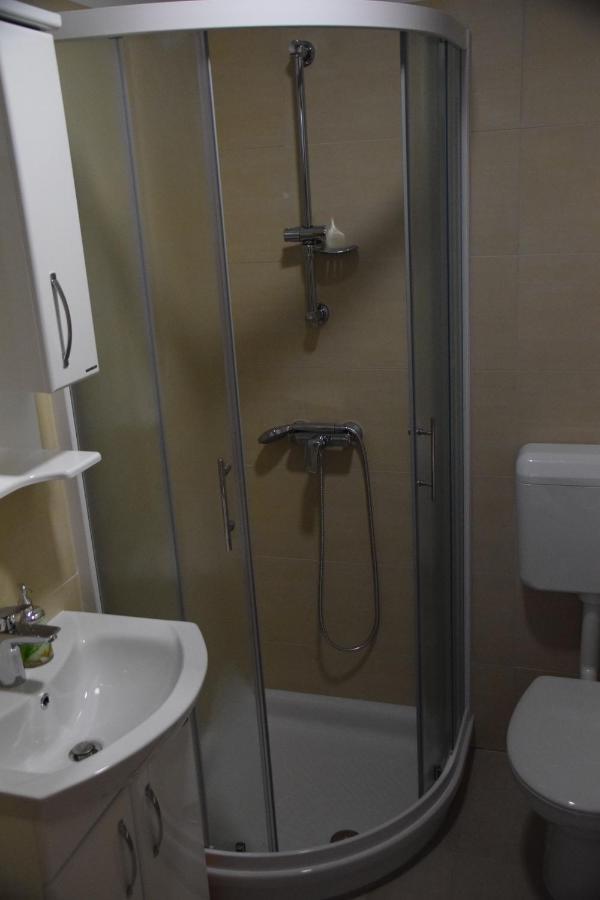 איזולה White Apartment מראה חיצוני תמונה